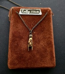 1950s CeeTee STERLING Mano Cornuto Good Luck Hand Pendant 19″ Chain & Hinged Box