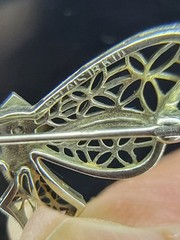 Antique 1920s BELAIS BROTHERS 18K White Gold Sapphire Filigree Bow Brooch