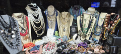 Estate Jewelry Lot 537 pc Signed Unsigned 32 lbs. Vintage to Now Jewelry Lot 21
