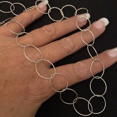LIGHTWEIGHT ESTATE STERLING SILVER CIRCLE LINK TEXTURE DETAIL NECKLACE 18.25”