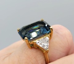 Vtg Sz 8 Ring Blue Clear Cubic Zirconia Signed 18KGE Gold Electroplated Jewelry