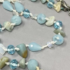 Designer Glass Stone Necklace Blue Chip Teardrop Round Surface Coated Knotted 38