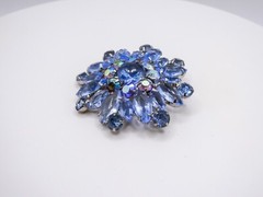 Vintage Brooch Blue Glass Rhinestone Womens Silver Flower Pin Open Back