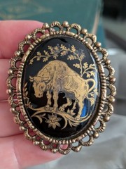 Damascene VTG Astrology Pin Jewelry Taurus Bull Cameo Brooch Animal Art