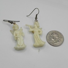 Angels Playing Instruments Dangle Earrings VTG Christmas Holiday Horn Cello