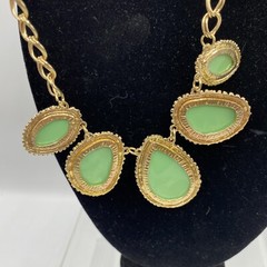 Vtg Green Faux Jade Collar Necklace Gold Tone 18” Lobster Clasp Statement Piece