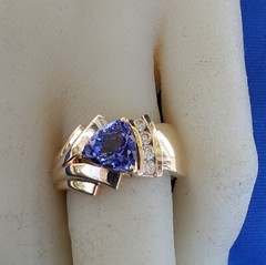 Original EARTH MINED TANZANITE DIAMOND Engagement Ring 14K GOLD Design Solitaire