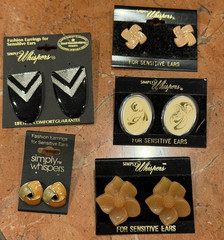 SIMPLY WHISPER VINTAGE 1980 GLAM ERA ENAMEL GOLD LUCITE EARRINGS LOT 15 PAIR NEW
