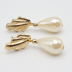 Art Deco Style Faux Pearl Teardrop Gold Tone Scallop Fan Classy Mermaid Earrings