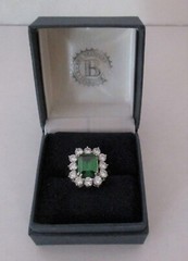 Bradford Exchange Royal Cambridge Diamonesk Simulated Emerald 925 Ring Size 8.25