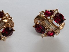 Alfred Philippe Trifari 1940’s Pat Pending Ruby & Clear 3 Piece Necklace Set