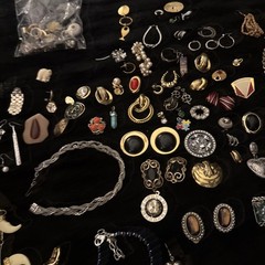 Huge Vintage Estate Costume Jewelry Lot Anne Klein Monet Napier 200+ pcs
