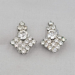 Vintage Clear Prong Set Rhinestone Clip on Earrings Silver tone Drop 1 1/8″