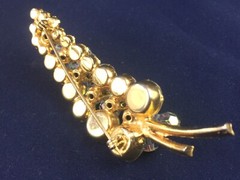 Verified Sparkly Vintage JULIANA D&E Clear AB Bead Gold Tone Leaf Pin Brooch