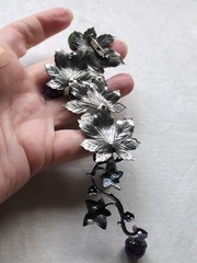 Vintage 60s Grape Vine Clip On Earrings And Matching Brooch, Silver Tone