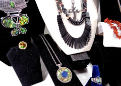 Chunky Mix Blue Red Rhinestone Figural Stone Necklace Bracelet 22 Pc Jewelry Lot