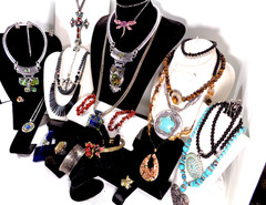 Chunky Mix Blue Red Rhinestone Figural Stone Necklace Bracelet 22 Pc Jewelry Lot