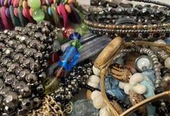 4Lb Mixed Mystery Jewelry Lot Vintage Mod Boho Bead Necklaces Bracelets Earrings