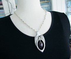 ARTISAN LARGE STERLING PENDANT NECKLACE w STONE -2 7/8 INCHES, 19.5 INCHES