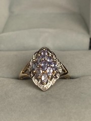 LADIES VINTAGE 10k GOLD MARQUISE CUT TANZANITE DIAMOND RING. SIZE 6.25