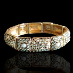 Vintage Mint Green Opaline Glass Rhinestone Block Stretch Bracelet 7.5in