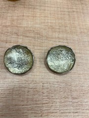 Chic Silver Tone Foil Textured Glass Statement Clip On Earrings Omega Back