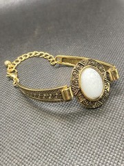 Elegant vintage style gold bracelet with white oval stone women’s jewelry