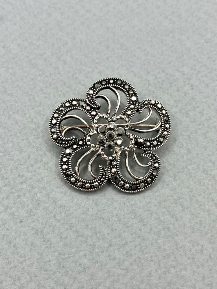 Vintage Marcasite Style Silver Tone Floral Scroll Brooch