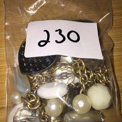 American Eagle Charm Necklace Gold Tone Faux Pearl Acrylic Statement Vintage Y2K