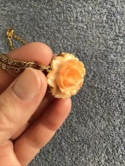 Vtg Carved Floral Necklace Faux Orange Lucite Acrylic Flower Gold Tone Chain
