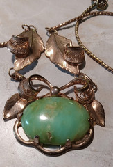 Vintage JJJ Green stone & 1/20 12K GF Gold Filled 18″ Necklace