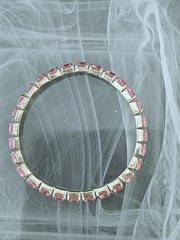 Vtg Selenium Glass Pink Rhinestone Stretch Bracelet • UV Glow Expansion • MCM