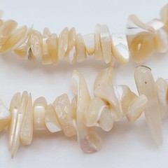 Natural Polished Shell Pendant MOP Abalone Irregular Chip Strand Vtg Necklace