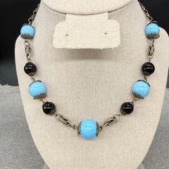 Vintage Necklace Blue Black Glass Beads Gold Tone Chain 17 Inches