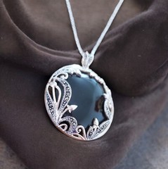 Vintage Retro Sterling Silver Pendant Necklace Round Onyx Marcasite