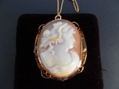 Antique VICTORIAN CAMEO Brooch Pendant Shell 14k Gold BEAUTIFUL!