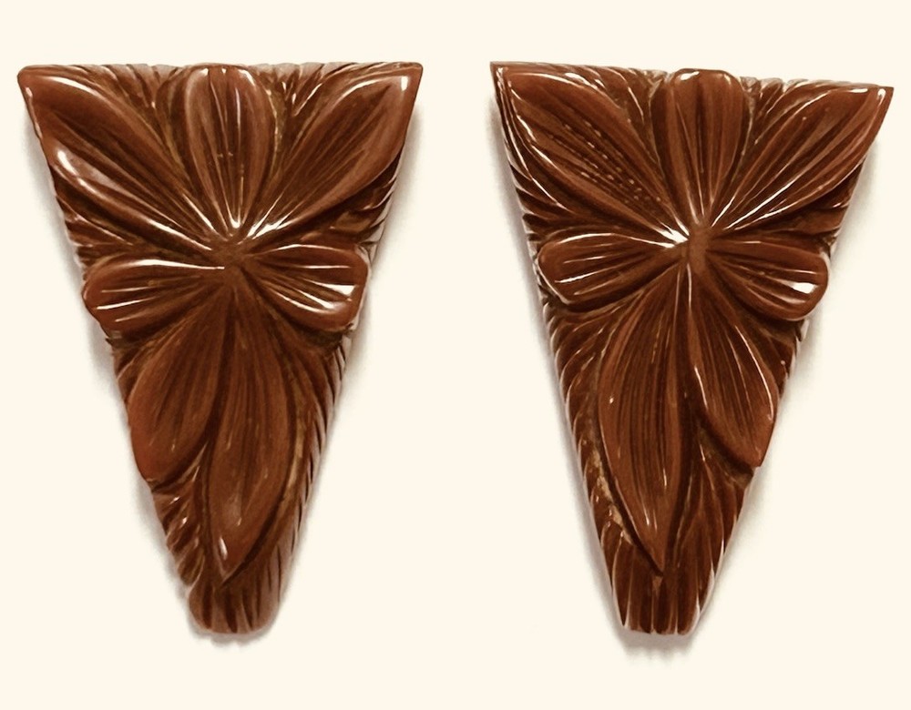 Vintage Pair Of Art Deco Carved Flower Brown Bakelite Dress Clip Tested Estate