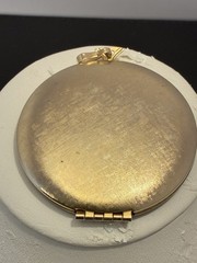 Vintage 1977 Avon Floralpoint Needlepoint Locket Compact Pendant Gold Tone 2″