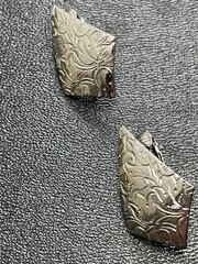 Vintage 1.1” Floral Silver Tone Metal Curled Clip Earrings