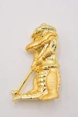 Danecraft Vintage Alligator Pin Brooch Brushed Gold Golfing Crocodile NOS BinA11