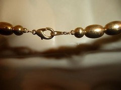 #37 vtg costume NECKLACE gold tone beads strung on chain