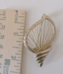 7 Vintage Pins Pinbacks Good Condition Costume Jewelry Lite Wear On Some