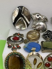 pendant lot gold tone silver tone brass multicolor stones vtg beautiful pieces