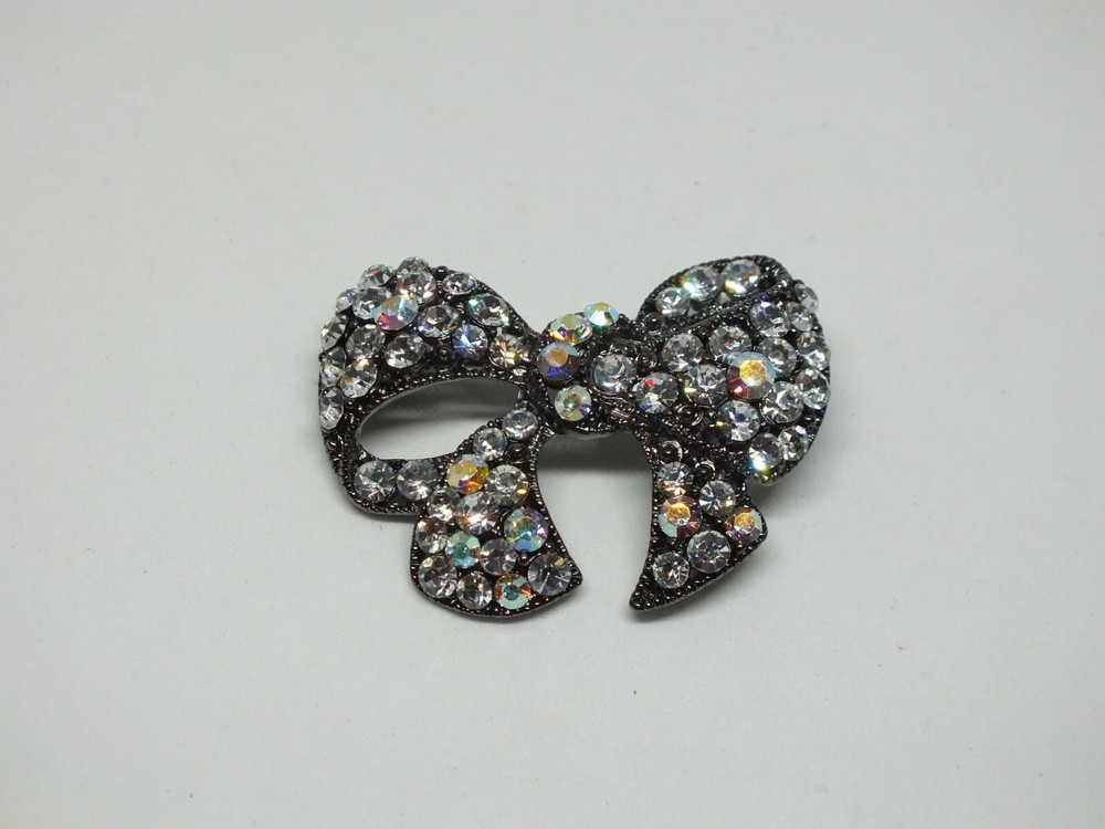 Beautiful Brooch Pin Dark Silver Tone Bow Sparkling AB Rhinestones 1 3/4×1 1/4″