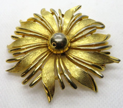 Vintage Signed Exotic Flower J.J. Brooch Gold Tone Large 2.5 inches