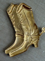 Vintage Raw Brass Cowboy Boots Stamping Spurs Western High Relief NOS Jewelry Fi