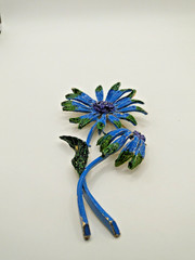Vintage Art Mode Jewelry Co Enamel Flower Brooch – 1960’s