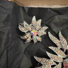 Vtg Costume Jewelry Sarah Coventry Signed Brooch And Earrings set Aurora Blaze