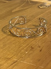 Krementz scroll work cuff spiral design on gold tone open back 6” 1950-60s
