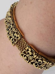 Vintage Gold Tone Filagree Link Open Work Slide Over Woven 7″ Mesh Bracelet Gift